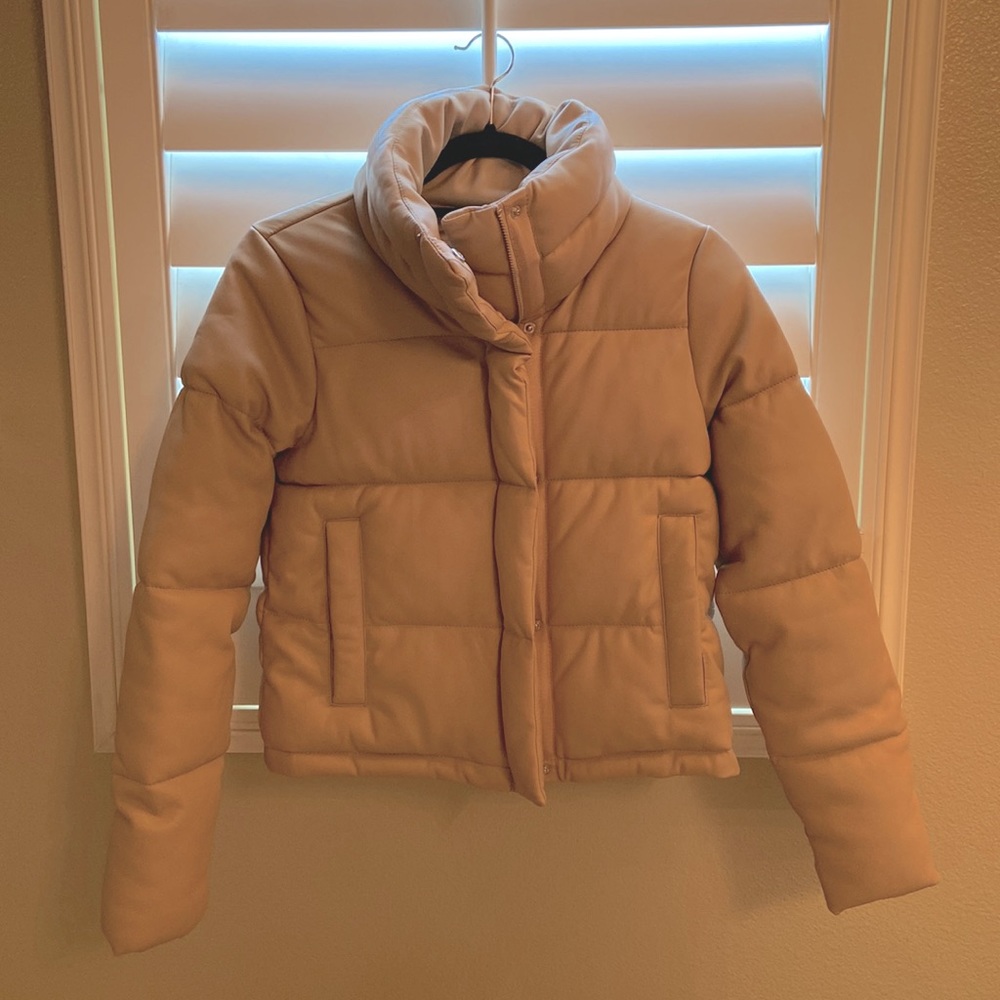 Abercrombie&Fitch Vegan Leather Mini Puffer, Beige